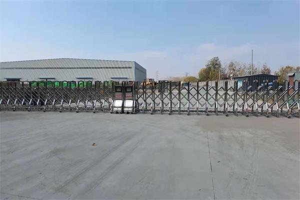 电动伸缩门