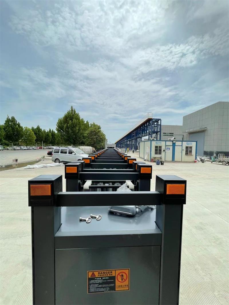 徐州宏达新能源鹰煌系列电动伸缩门